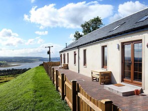 2 Bedroom Loch View Cottage in the Kilpatrick Hills between Glasgow & Loch Lomond, Scotland